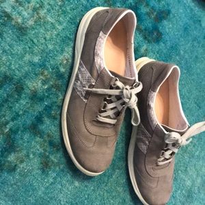 Like new Mephisto women’s shoes with snakeskin